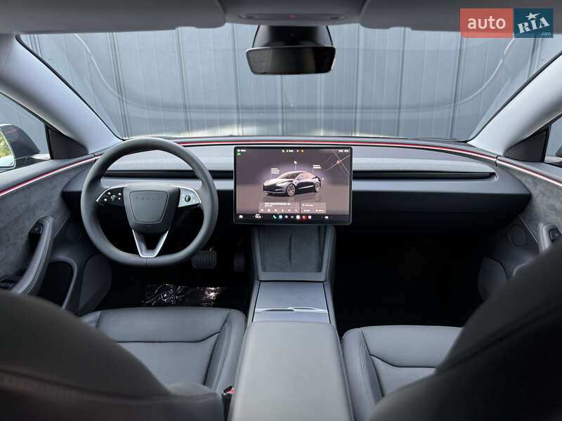 Седан Tesla Model 3 2024 в Луцке