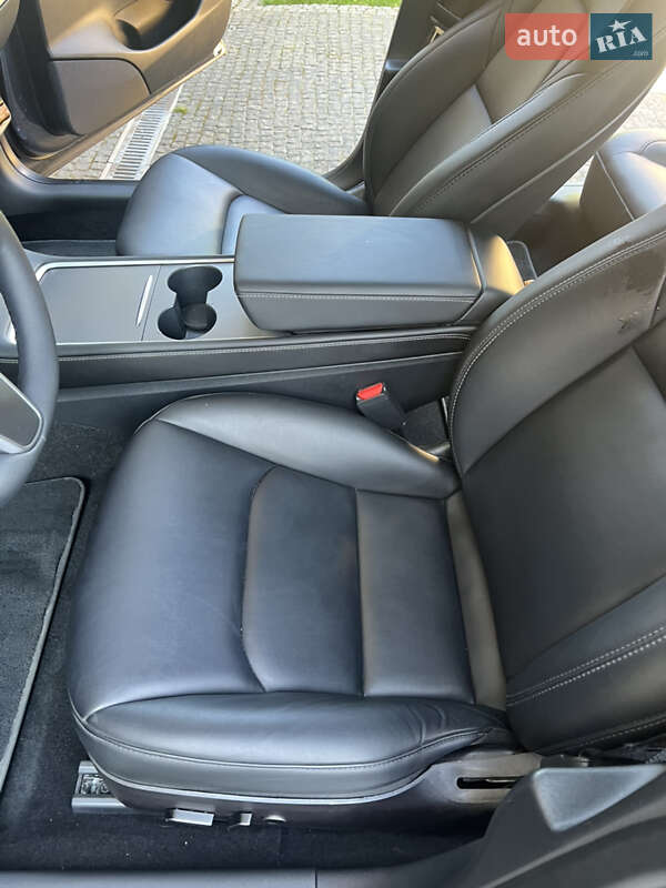 Седан Tesla Model 3 2023 в Львові фото 7 Седан Tesla Model 3 2023 в Львові