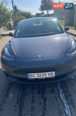Седан Tesla Model 3 2023 в Львові