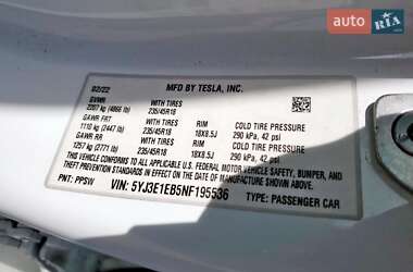 Седан Tesla Model 3 2022 в 