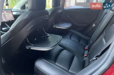 Седан Tesla Model 3 2018 в 