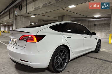 Седан Tesla Model 3 2018 в 