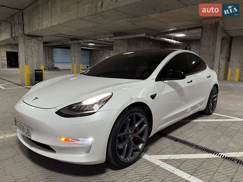 Седан Tesla Model 3 2018 в Тернополе фото 26 Седан Tesla Model 3 2018 в Тернополе