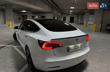 Седан Tesla Model 3 2018 в 