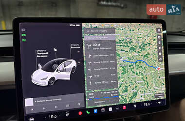Седан Tesla Model 3 2018 в 