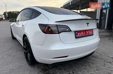 Седан Tesla Model 3 2019 в 