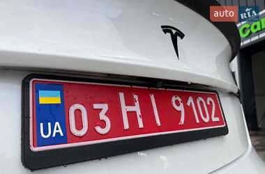 Седан Tesla Model 3 2019 в 