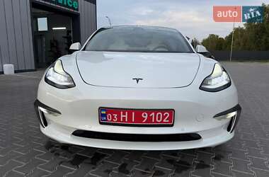 Седан Tesla Model 3 2019 в 