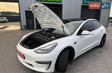 Седан Tesla Model 3 2019 в 