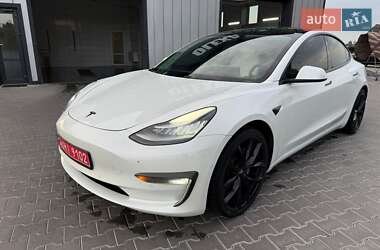 Седан Tesla Model 3 2019 в 
