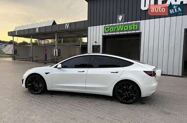 Седан Tesla Model 3 2019 в 
