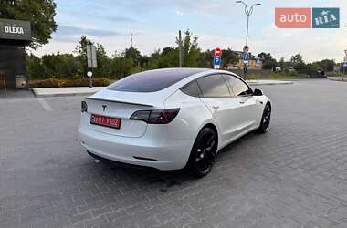 Седан Tesla Model 3 2019 в 