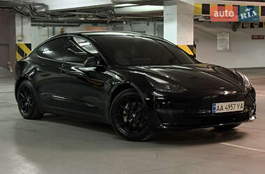 Седан Tesla Model 3 2021 в Дніпрі