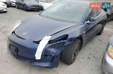Седан Tesla Model 3 2019 в 