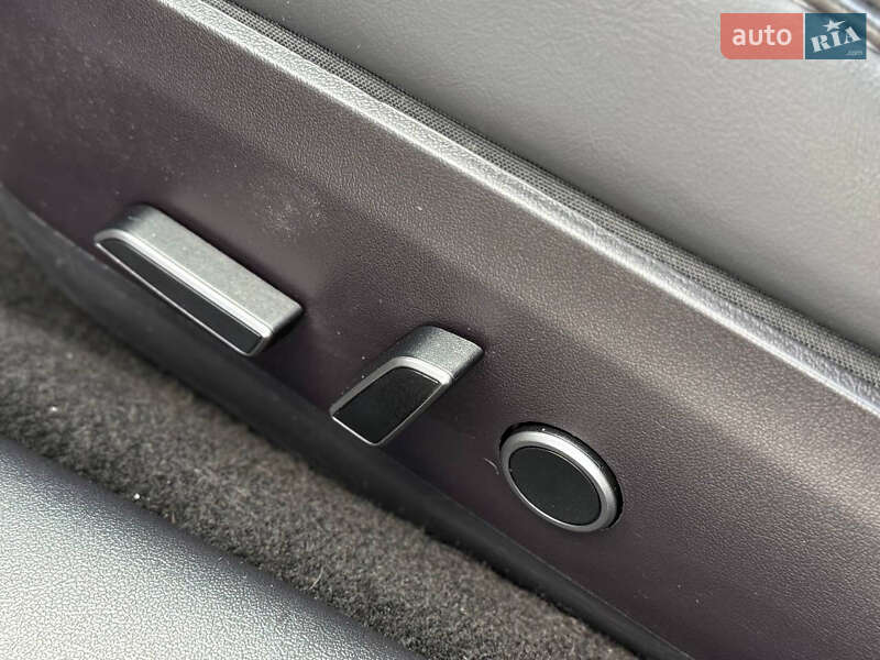 Седан Tesla Model 3 2021 в Кривом Роге