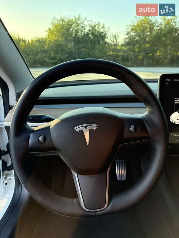 Седан Tesla Model 3 2021 в Тернополі