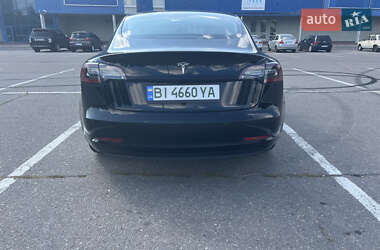 Седан Tesla Model 3 2019 в Кременчуці