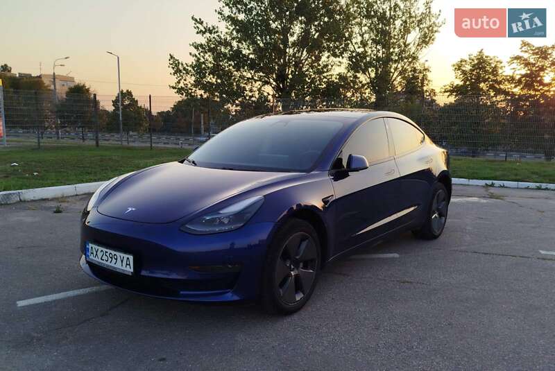 Седан Tesla Model 3 2021 в Харькове