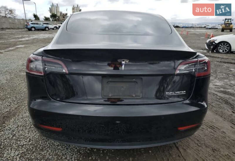 Седан Tesla Model 3 2021 в Тернополі