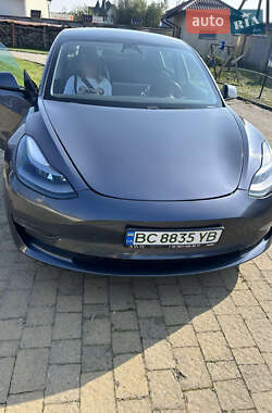 Седан Tesla Model 3 2021 в Львове