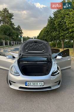 Седан Tesla Model 3 2018 в 