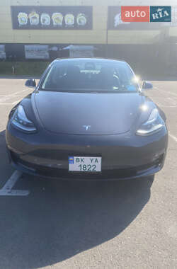 Седан Tesla Model 3 2018 в 