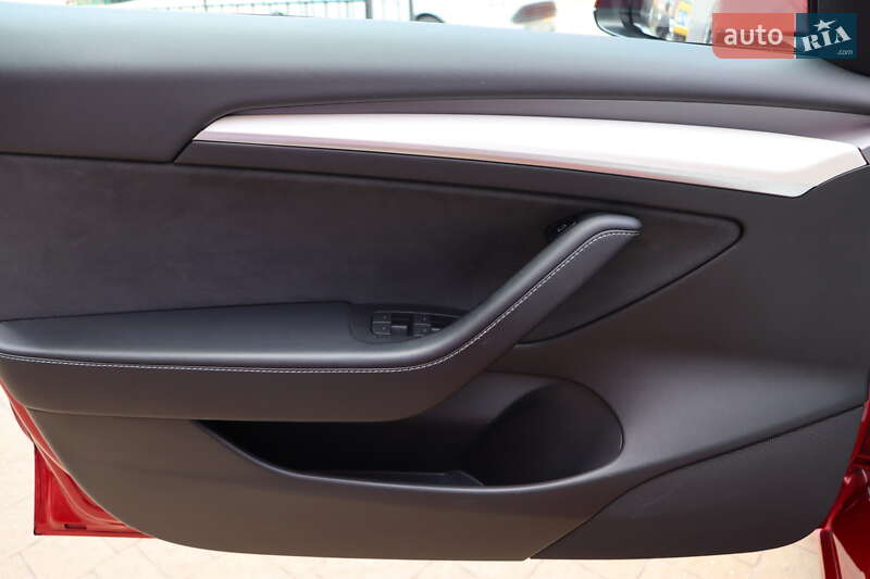 Седан Tesla Model 3 2022 в Львове фото 13 Седан Tesla Model 3 2022 в Львове