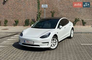 Седан Tesla Model 3 2019 в Одесі