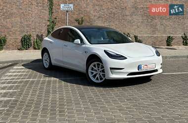 Седан Tesla Model 3 2019 в 