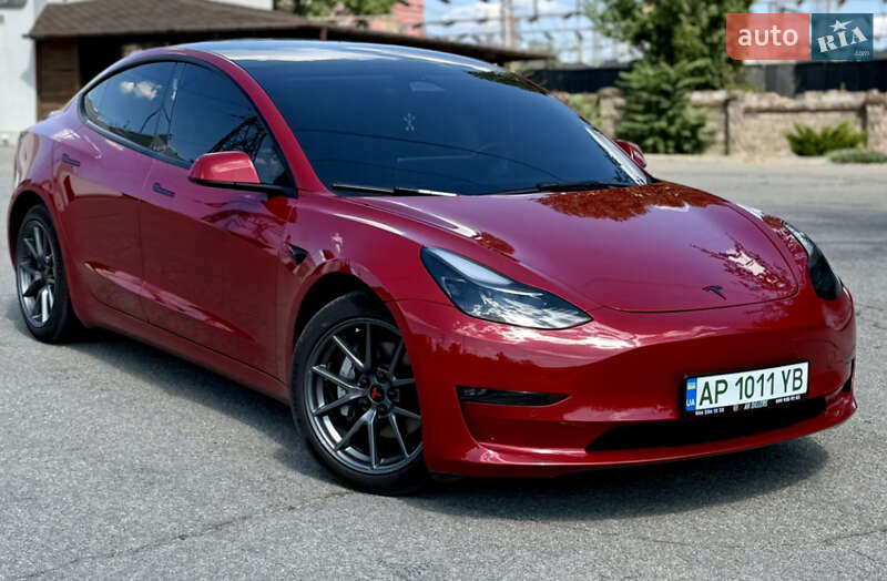 Tesla Model 3 2022