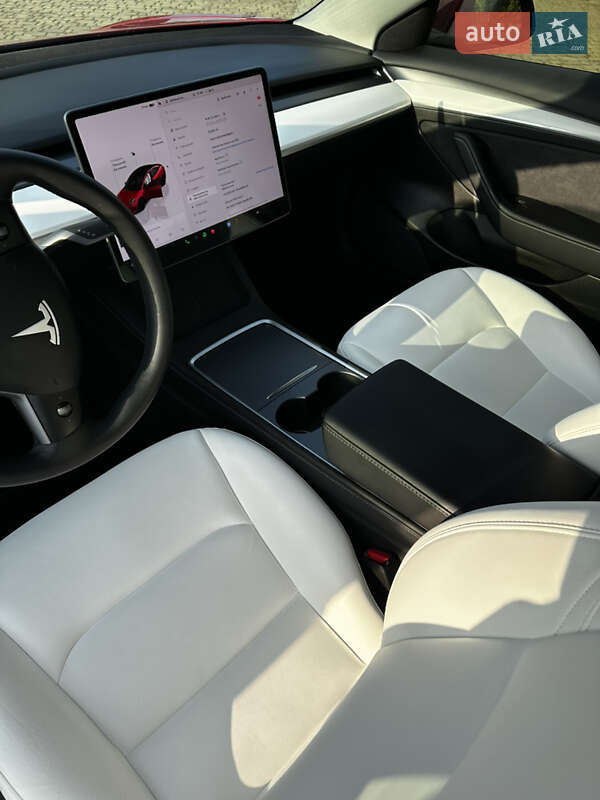 Седан Tesla Model 3 2022 в Одесі