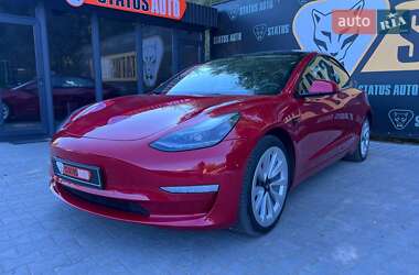 Седан Tesla Model 3 2022 в 