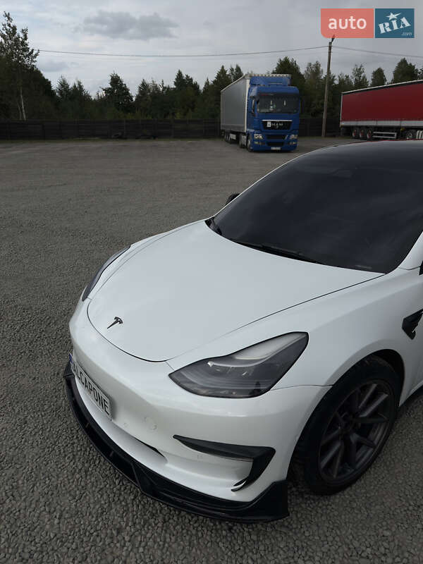 Седан Tesla Model 3 2022 в Ровно фото 4 Седан Tesla Model 3 2022 в Ровно