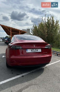 Седан Tesla Model 3 2019 в 