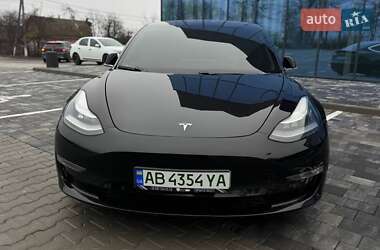 Седан Tesla Model 3 2019 в 