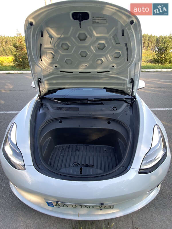 Седан Tesla Model 3 2022 в Києві фото 10 Седан Tesla Model 3 2022 в Києві