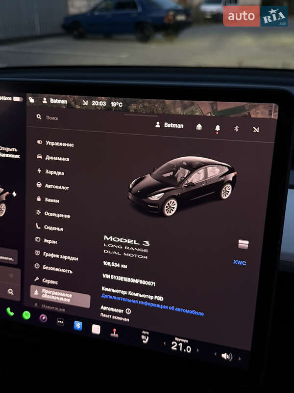 Седан Tesla Model 3 2021 в Луцке