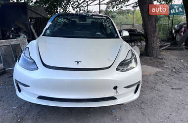 Седан Tesla Model 3 2021 в Запоріжжі