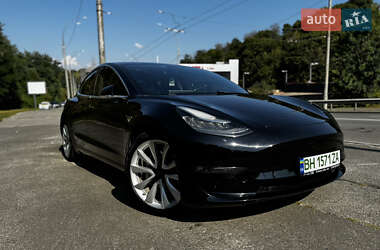 Седан Tesla Model 3 2018 в 