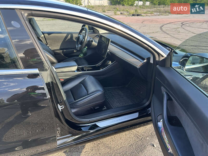 Седан Tesla Model 3 2018 в Києві фото 17 Седан Tesla Model 3 2018 в Києві