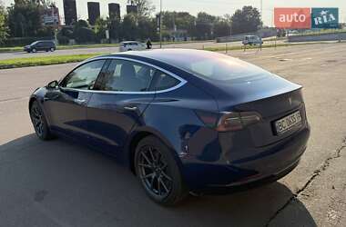 Седан Tesla Model 3 2018 в 