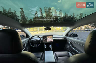 Седан Tesla Model 3 2018 в 