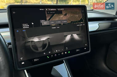 Седан Tesla Model 3 2018 в 