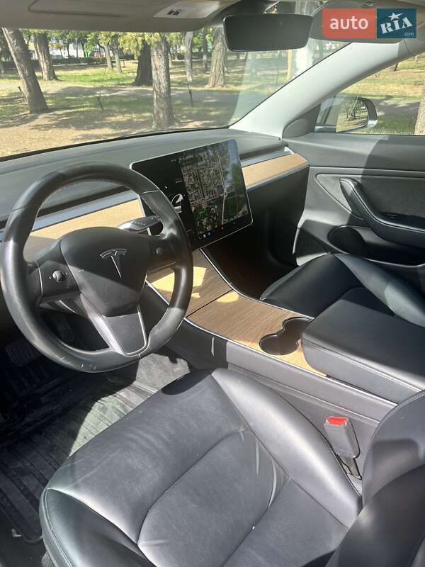Седан Tesla Model 3 2019 в Николаеве фото 10 Седан Tesla Model 3 2019 в Николаеве