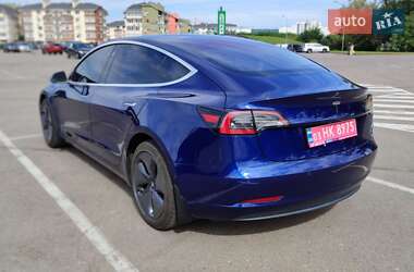Седан Tesla Model 3 2018 в 