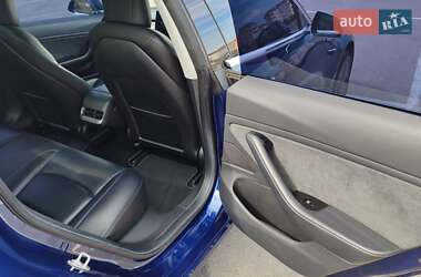 Седан Tesla Model 3 2018 в 