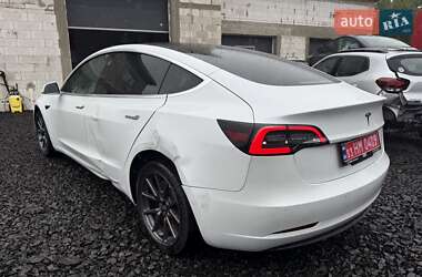 Седан Tesla Model 3 2019 в 