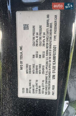 Седан Tesla Model 3 2020 в 