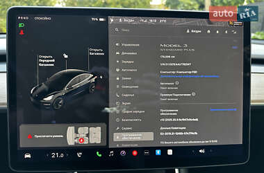 Седан Tesla Model 3 2020 в 