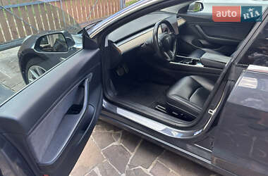 Седан Tesla Model 3 2018 в 